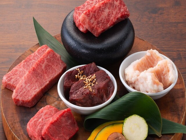上野 和牛焼肉 USHIHACHI 極の料理2